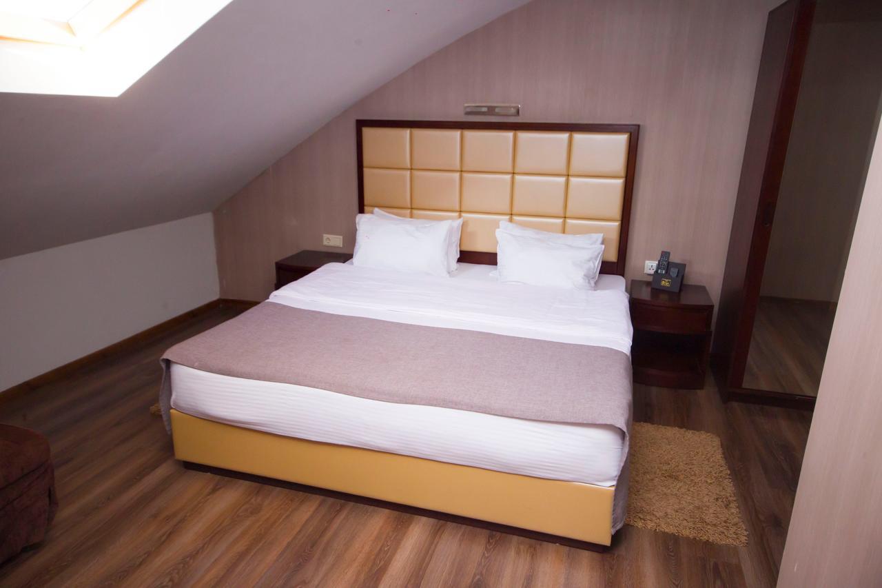 Hotel Orion Budget Tiflis Dış mekan fotoğraf